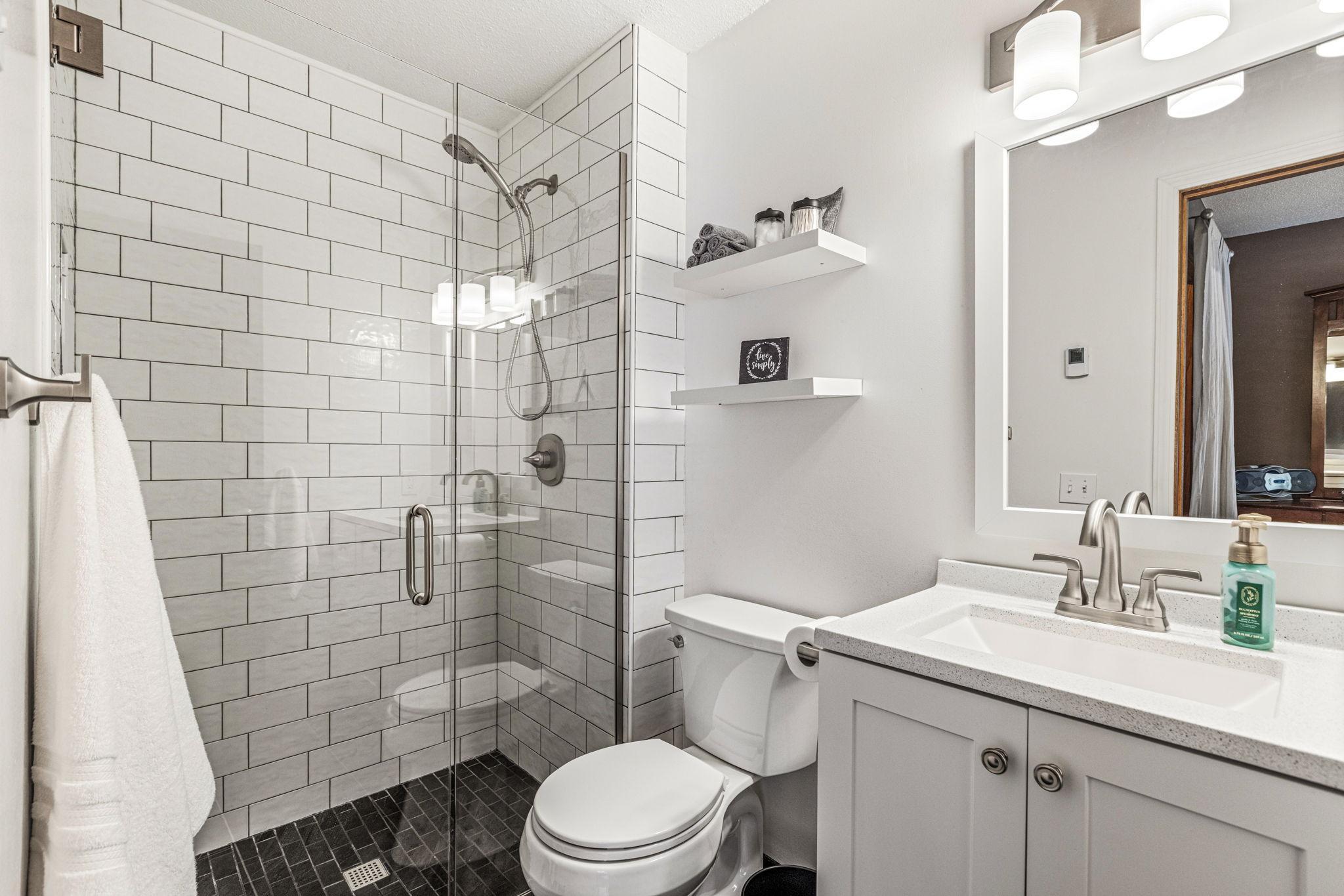 Primary Suite Bathroom