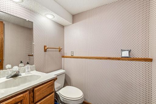 4711 Covington Circle, Eagan, MN 55122
