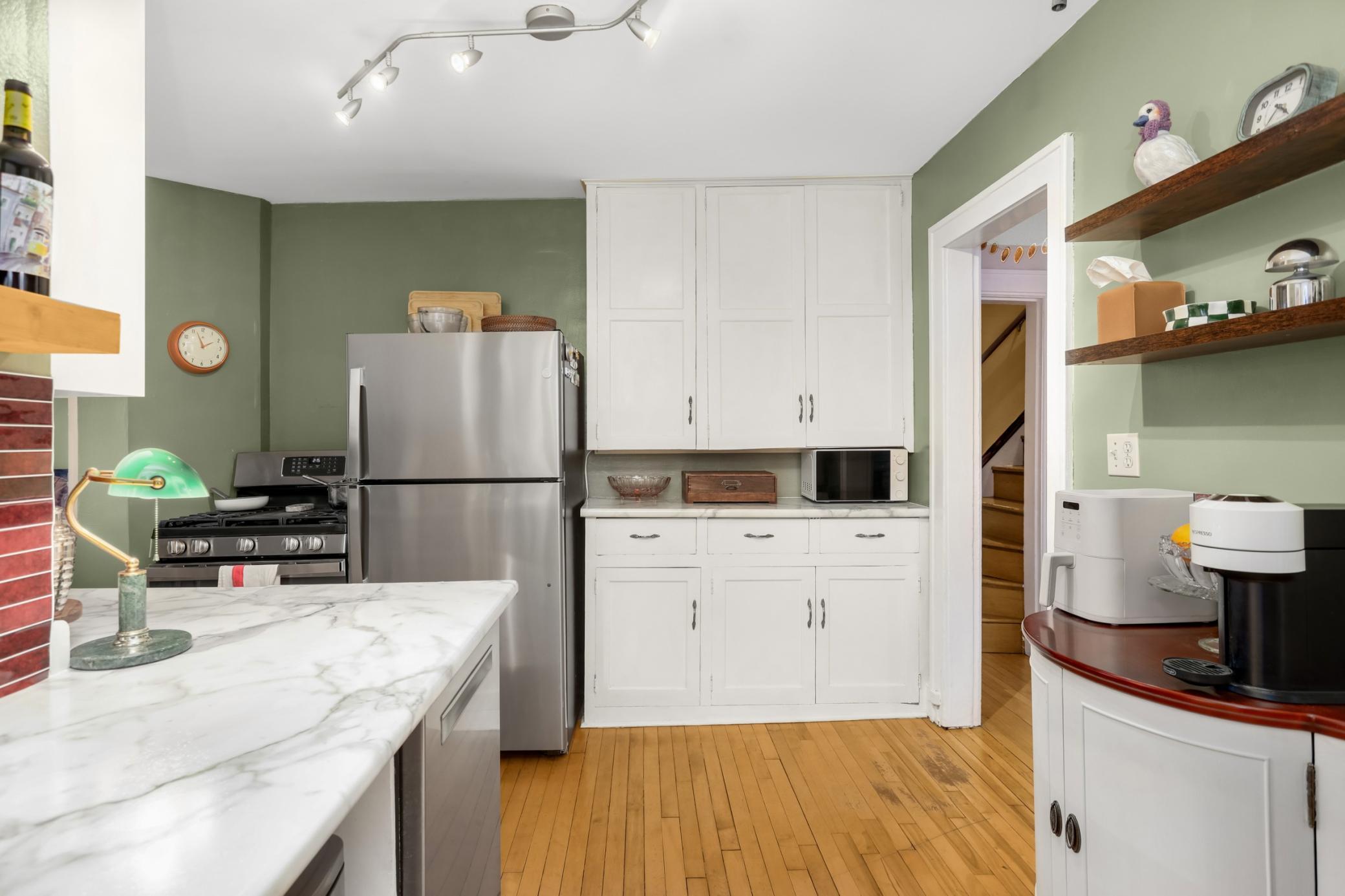 Unit 612 - Kitchen