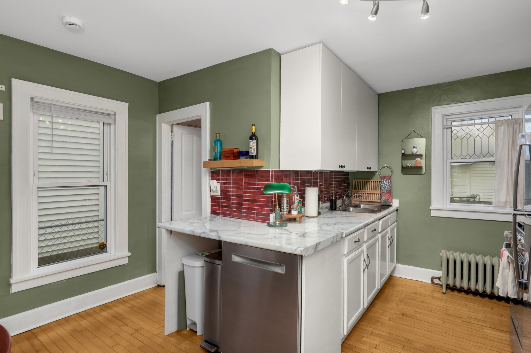 Unit 612 - Kitchen