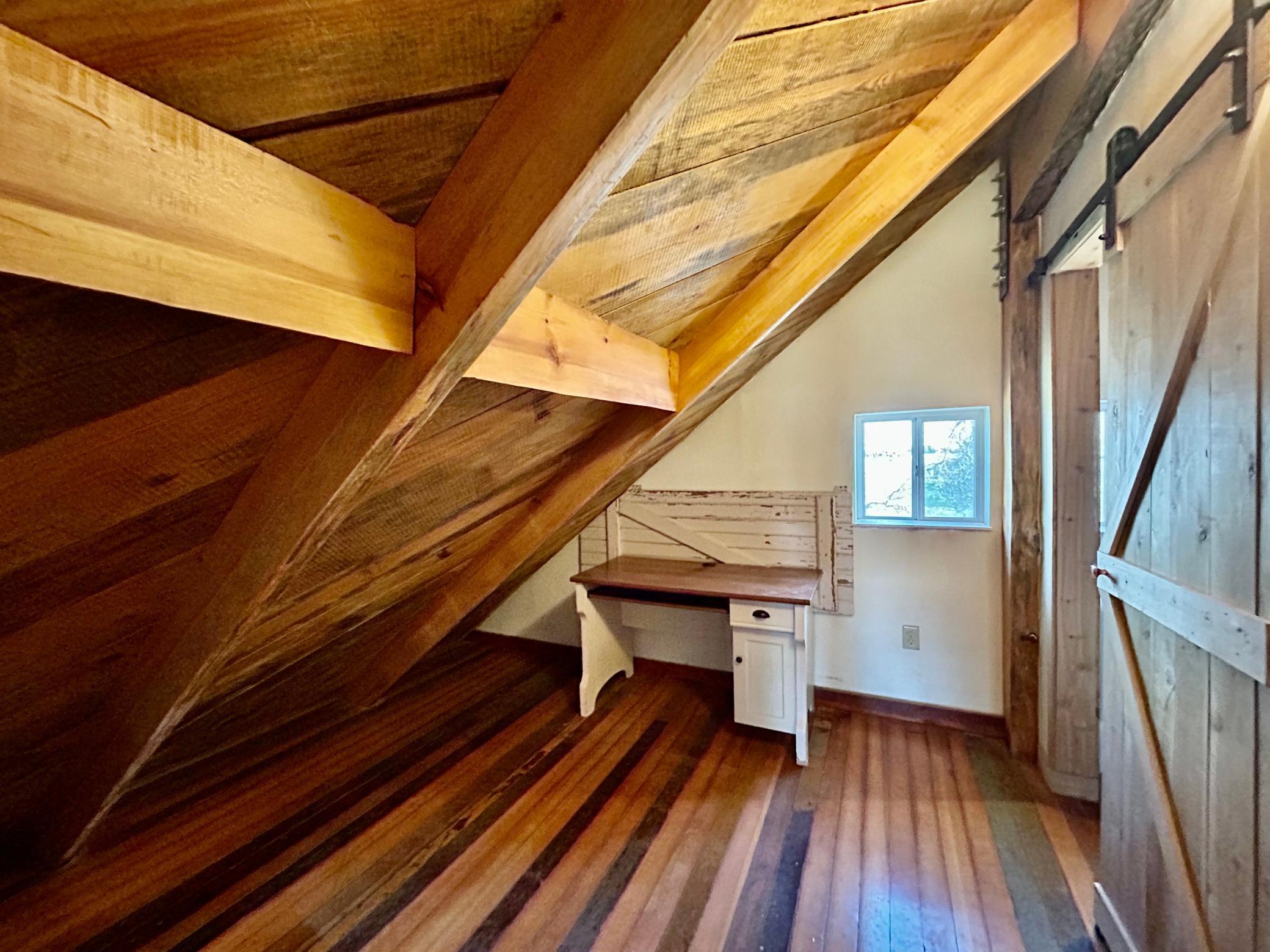 2nd Floor/Loft