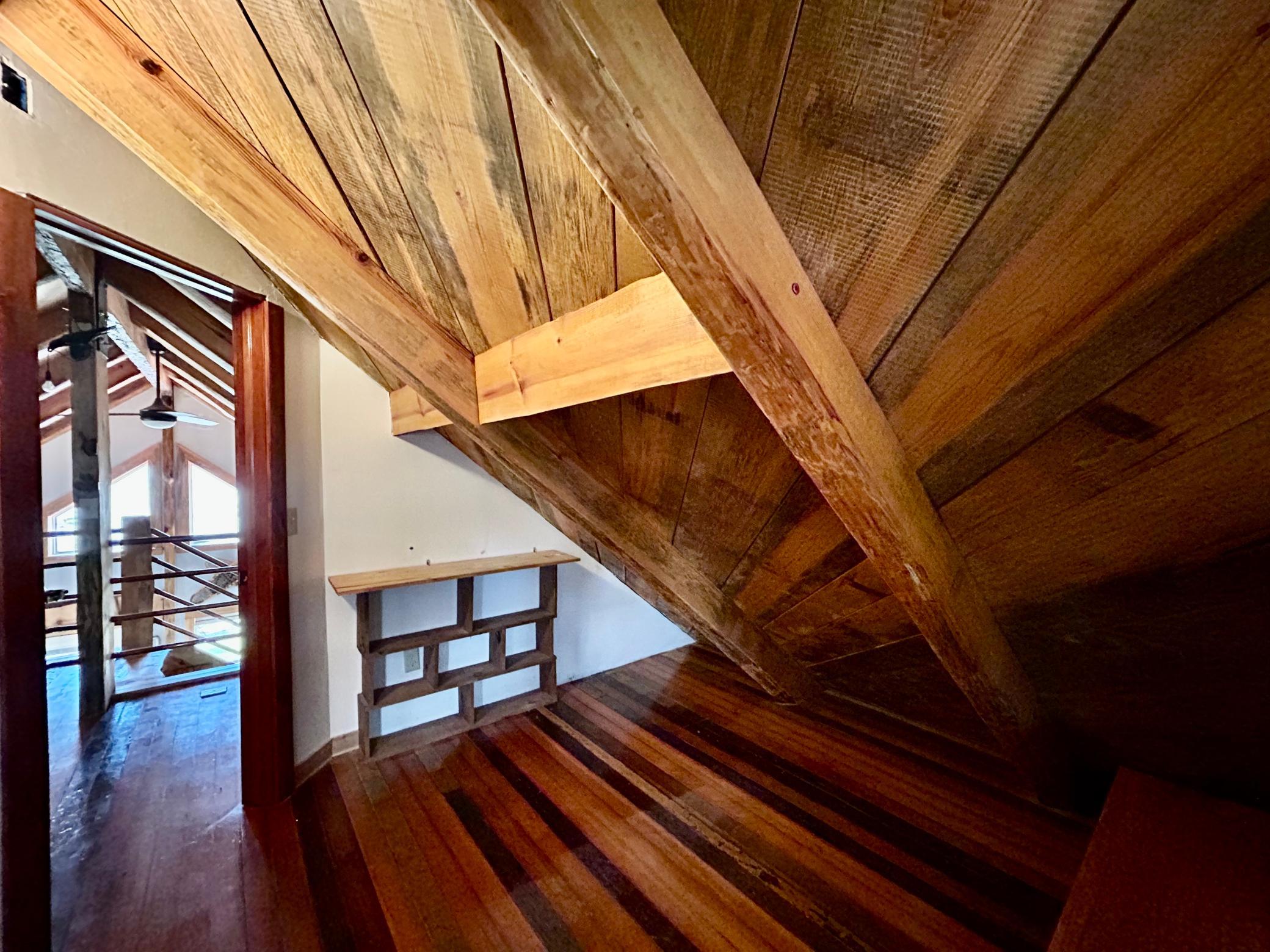2nd Floor/Loft