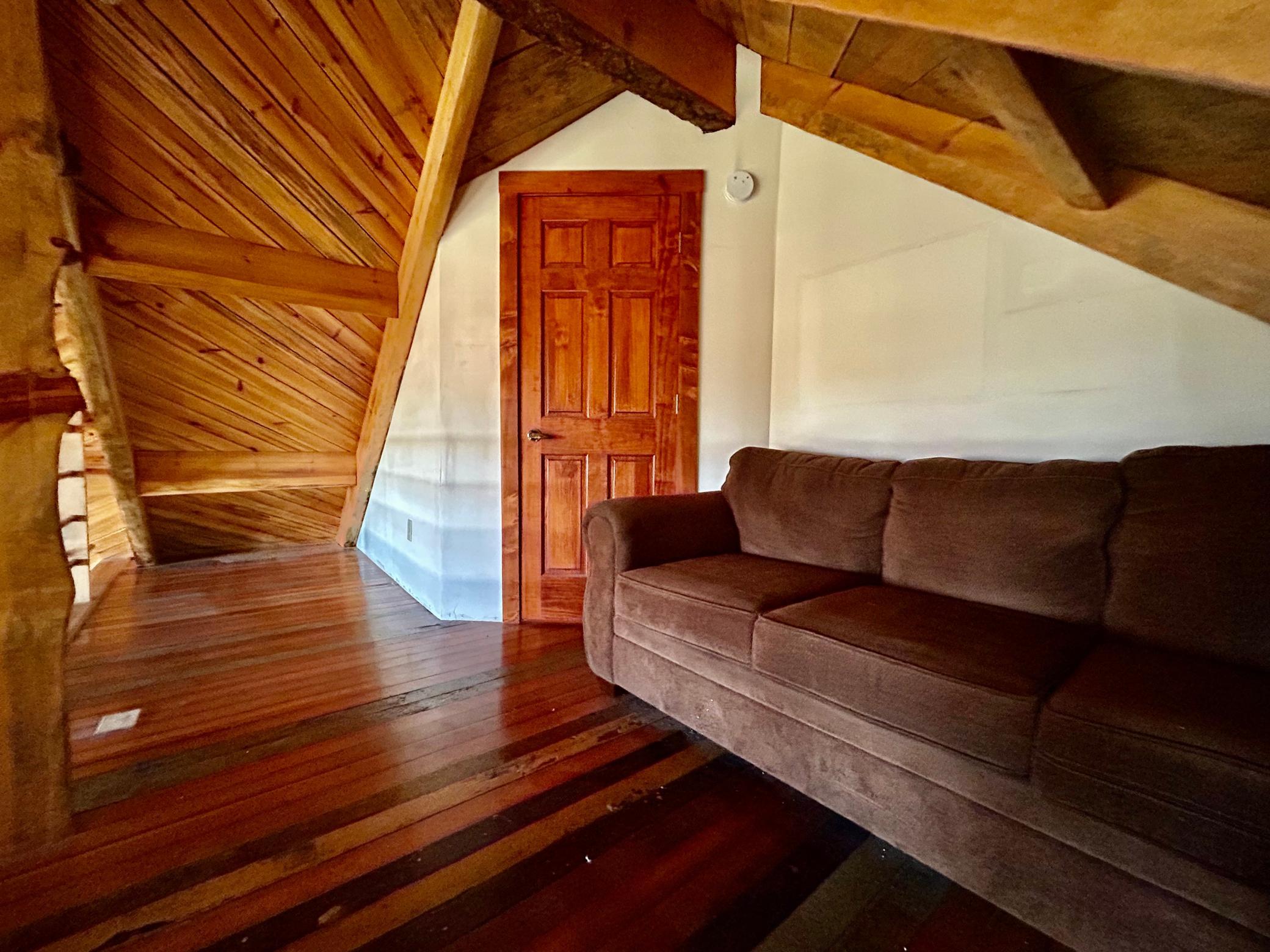 2nd Floor/Loft