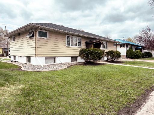 2606 9th Street N, Fargo, ND 58102