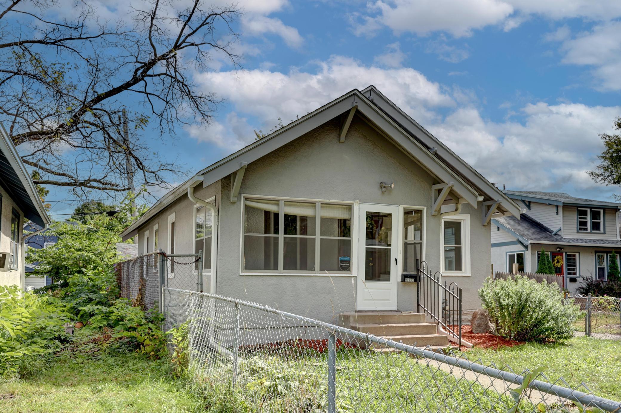 The Low Care Materials fit with a Busy Lifestyle. Stucco Exterior and a New Roof! The Roof had a Total Tear Off.