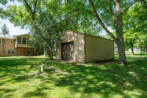 Youâll love the peace and quiet hereânot to mention your own chicken coop and a massive 24x20 pole building for all your toys and hobbies!