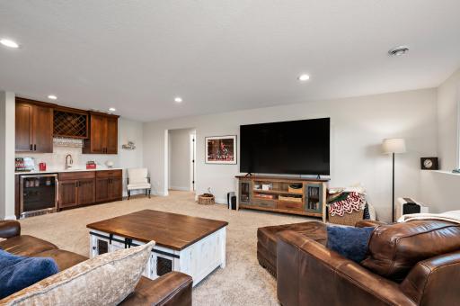 7502 Ocean Ave NE, Otsego, MN 55330