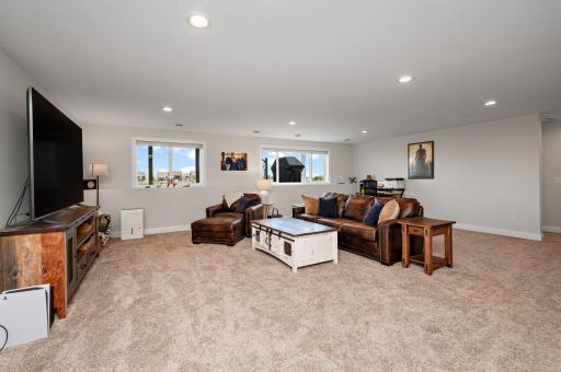 7502 Ocean Ave NE, Otsego, MN 55330