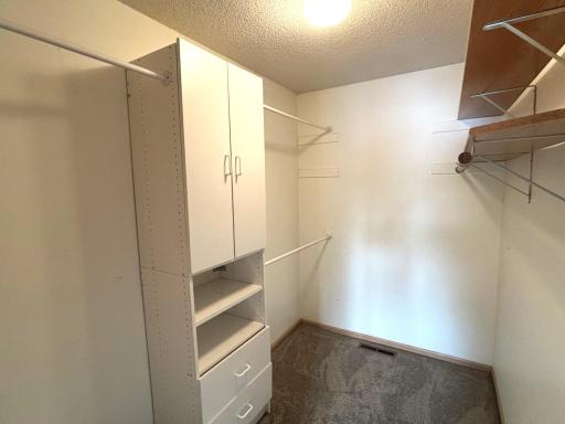 18502 Apple Tree Court, Minnetonka, MN 55345