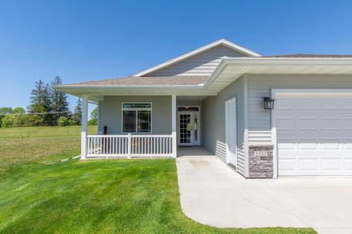 1552 Eagle Ridge Street NE, Owatonna, MN 55060