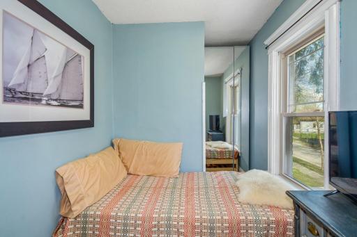2507 Thomas Avenue N, Minneapolis, MN 55411