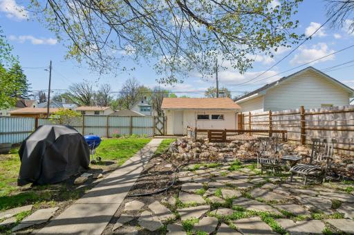2507 Thomas Avenue N, Minneapolis, MN 55411