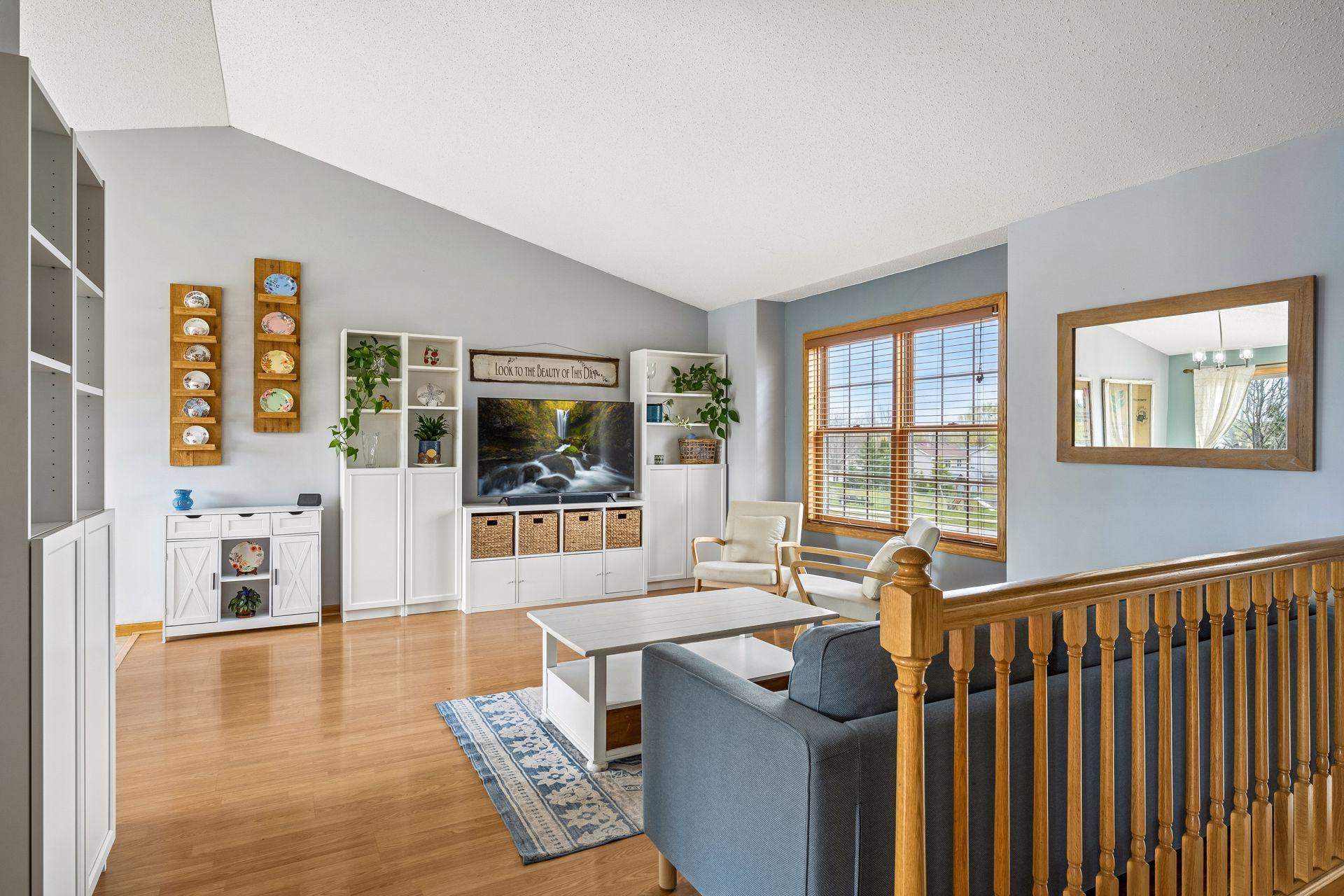 Vaulted ceiling & abundant light.