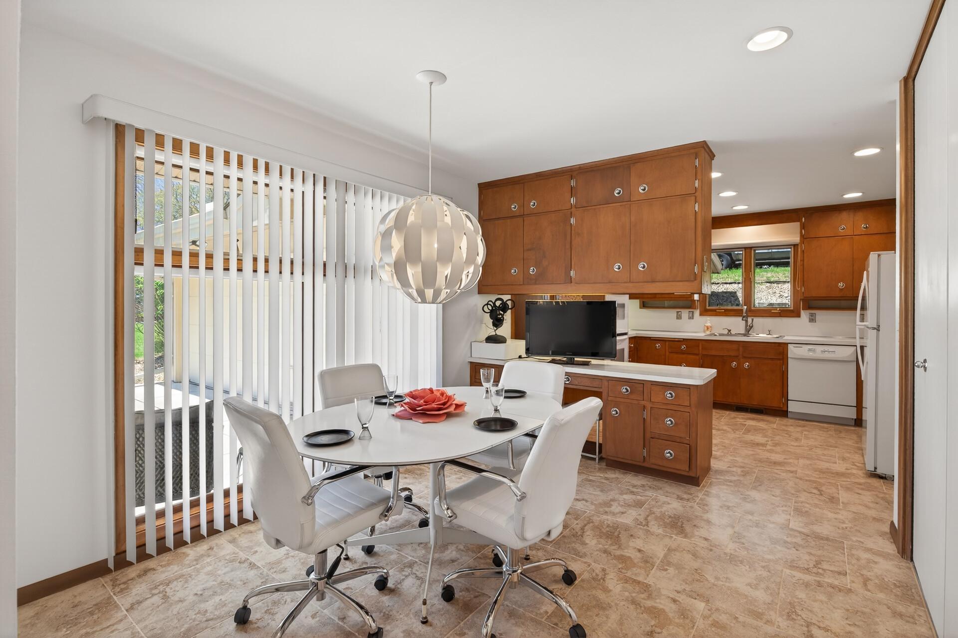 20_8018_Westwood_Hills_Dr20_mls.jpg