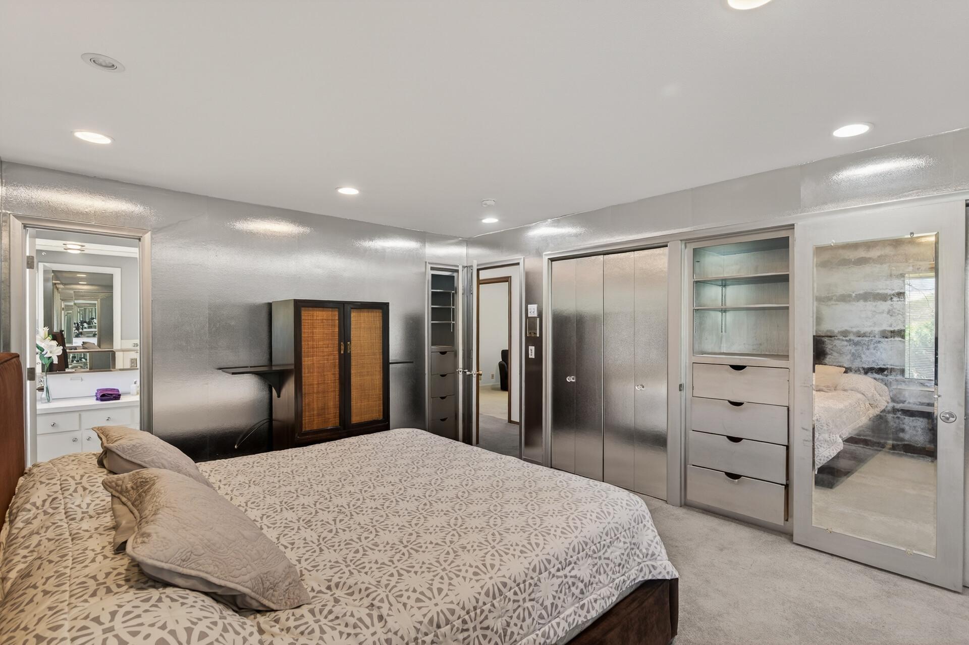 Showstopper primary bedroom