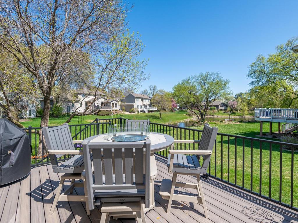 Located just off the kitchen, it’s the perfect space for summer grilling and entertaining while creating a seamless flow between indoor and outdoor living.