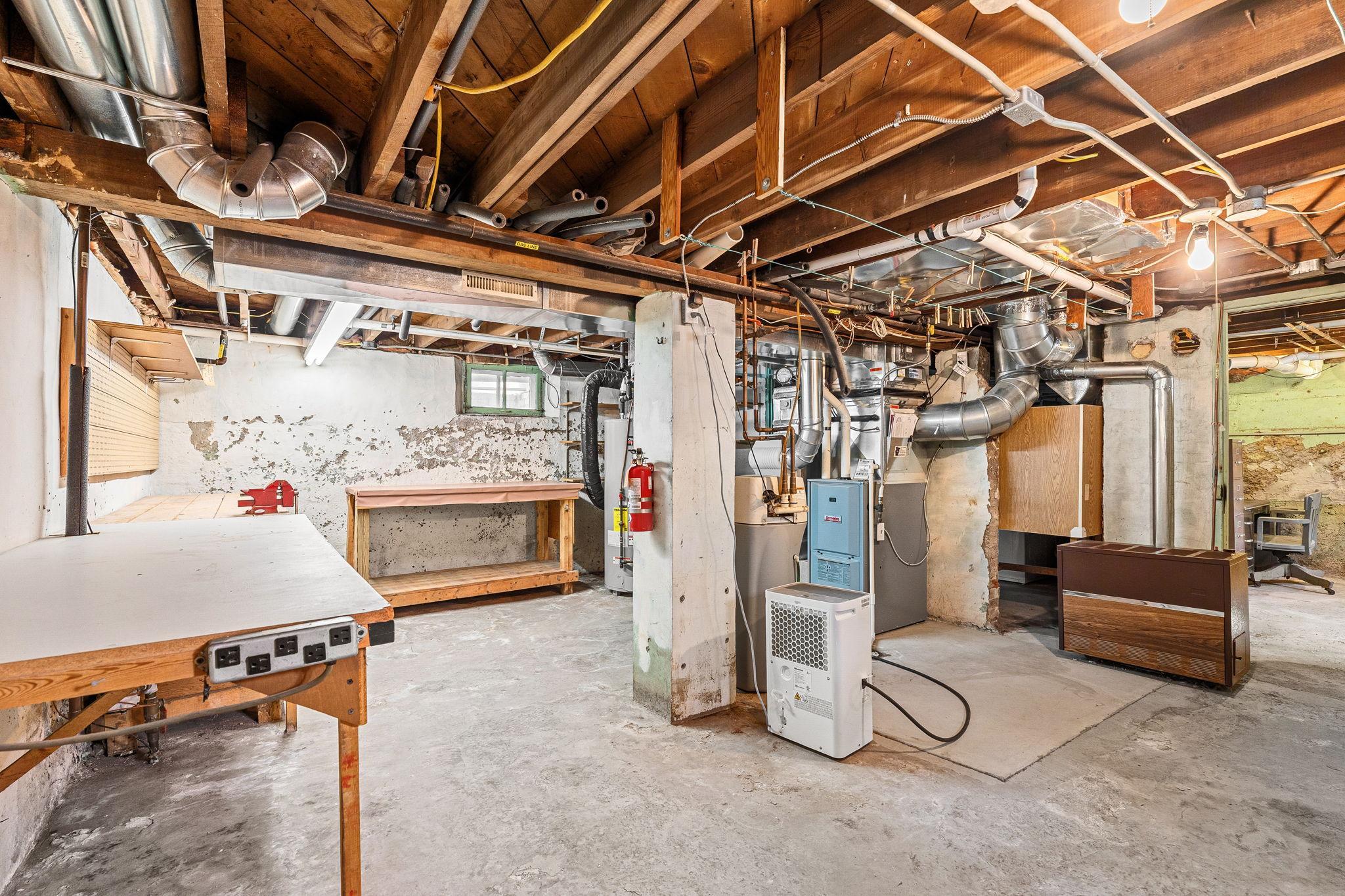 38-web-or-mls-139-e-univ-st.jpg