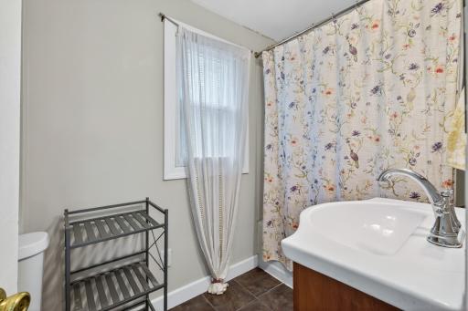 394 Dewey Street, Saint Paul, MN 55104