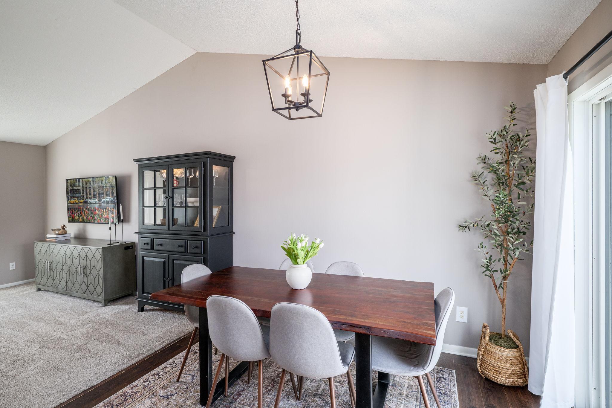 Dining Room Large Enough for Hosting Thanksgiving!