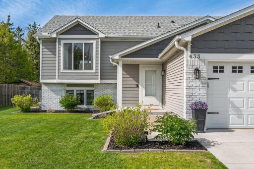 633 108th Avenue NW, Minneapolis, MN 55448