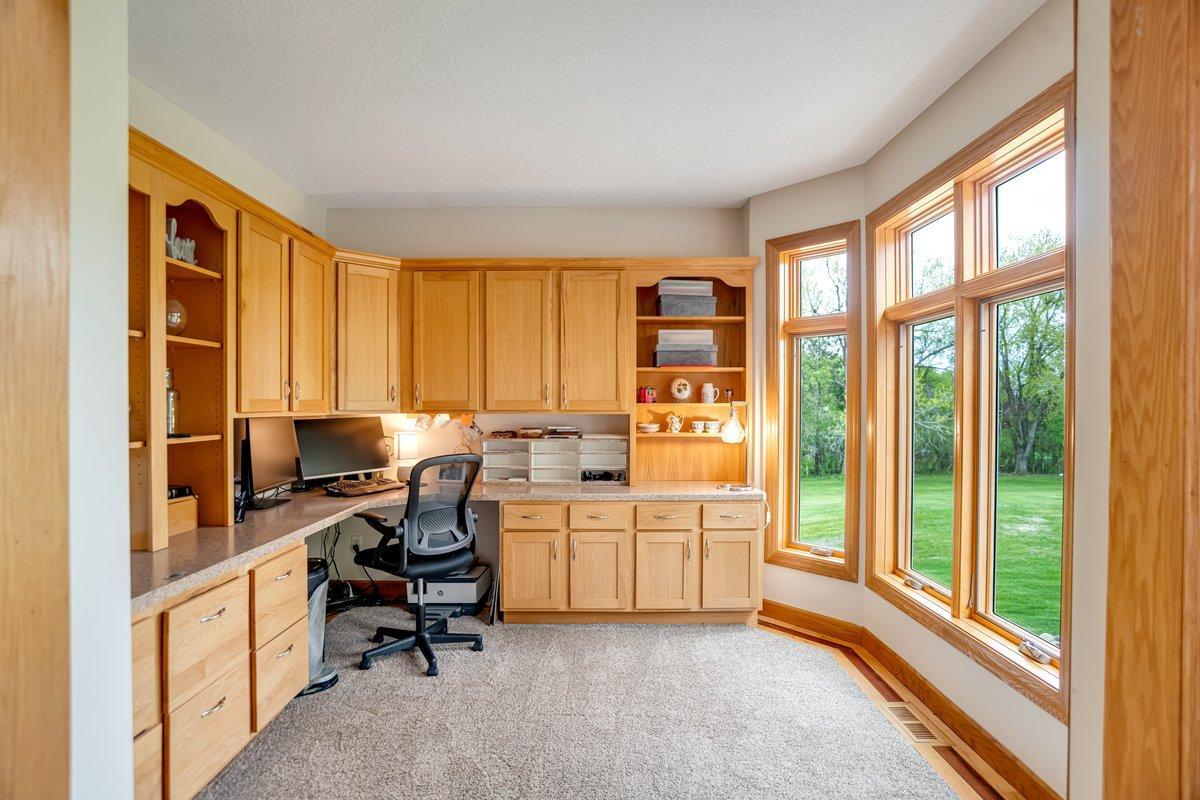 OFFICE 1.jpg