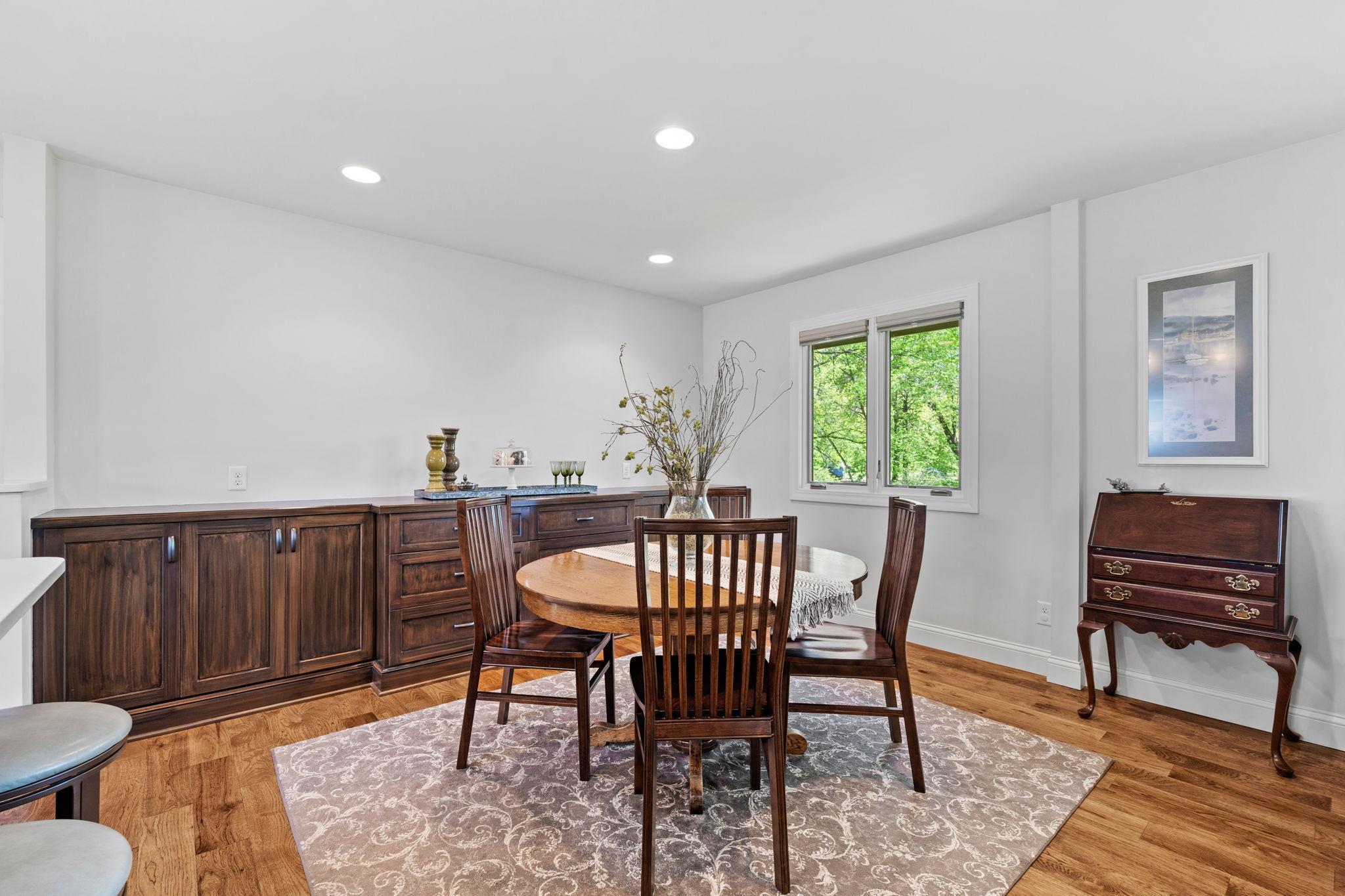 The dining area has a built in buffet for additional storage & serving space - ideal for entertaining family & friends.