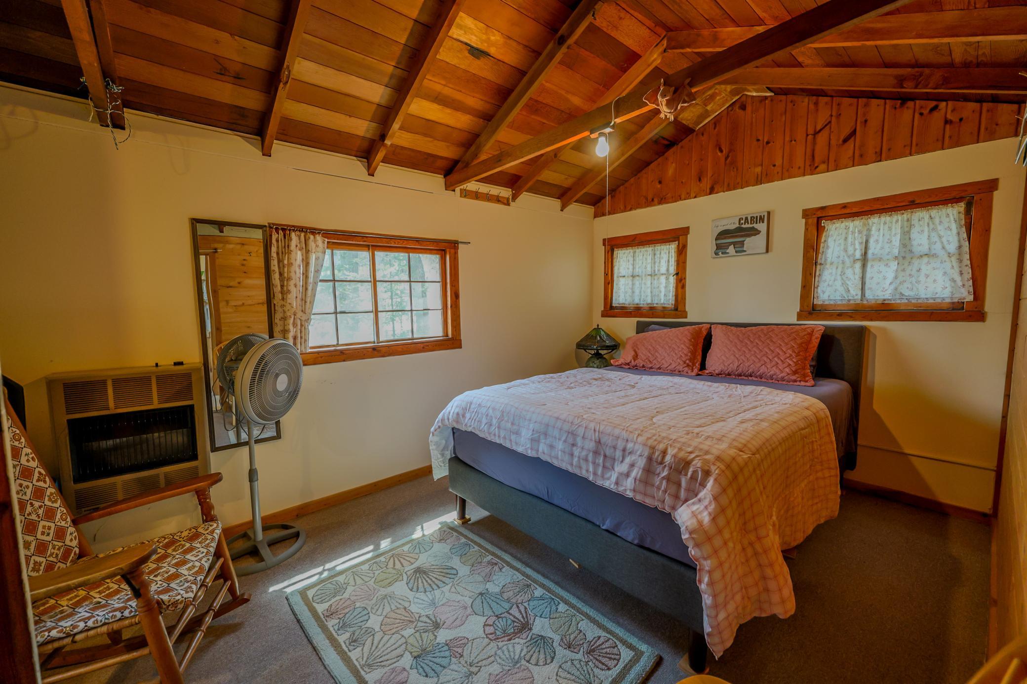 Cabin #4 Bedroom 2