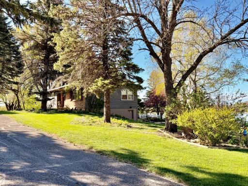 32185 290th Street, Worthington, MN 56187