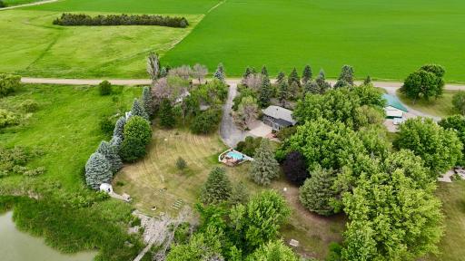 32185 290th Street, Worthington, MN 56187