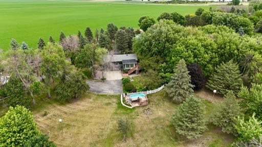 32185 290th Street, Worthington, MN 56187