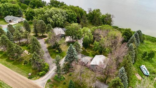 32185 290th Street, Worthington, MN 56187