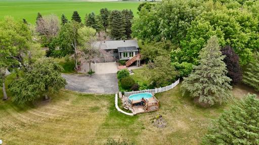 32185 290th Street, Worthington, MN 56187