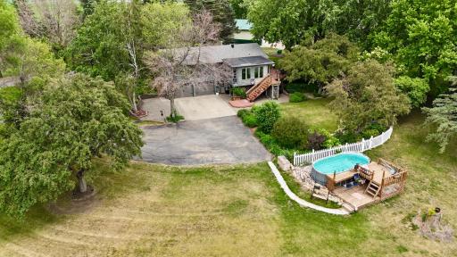32185 290th Street, Worthington, MN 56187
