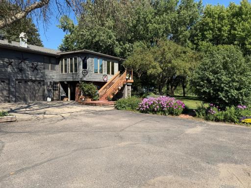 32185 290th Street, Worthington, MN 56187