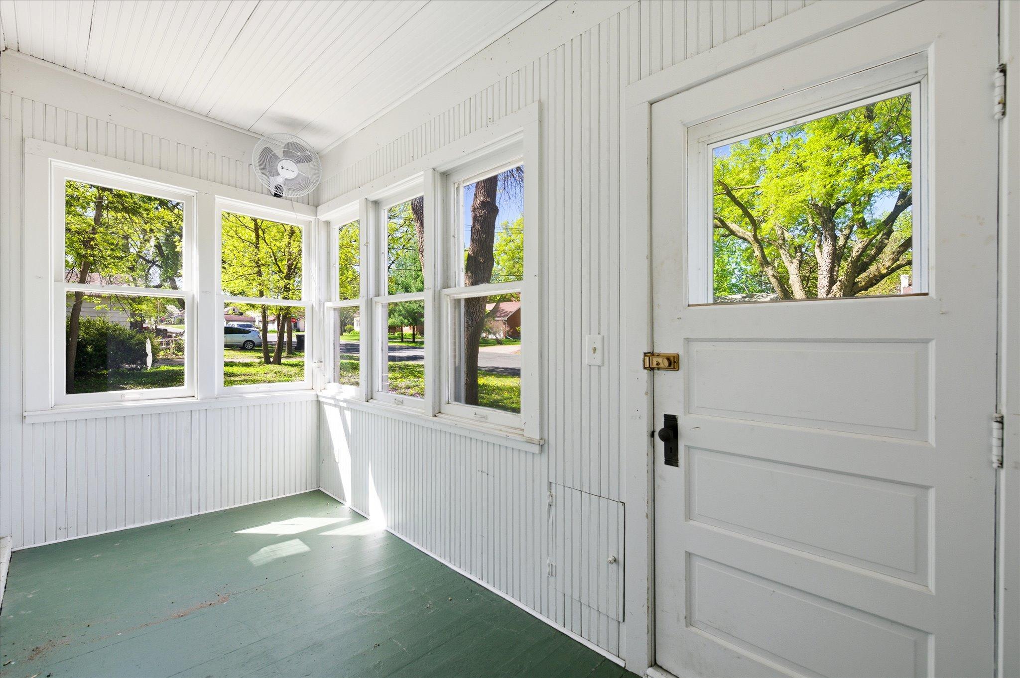 03-131 Main St [3057844]- 003.jpg