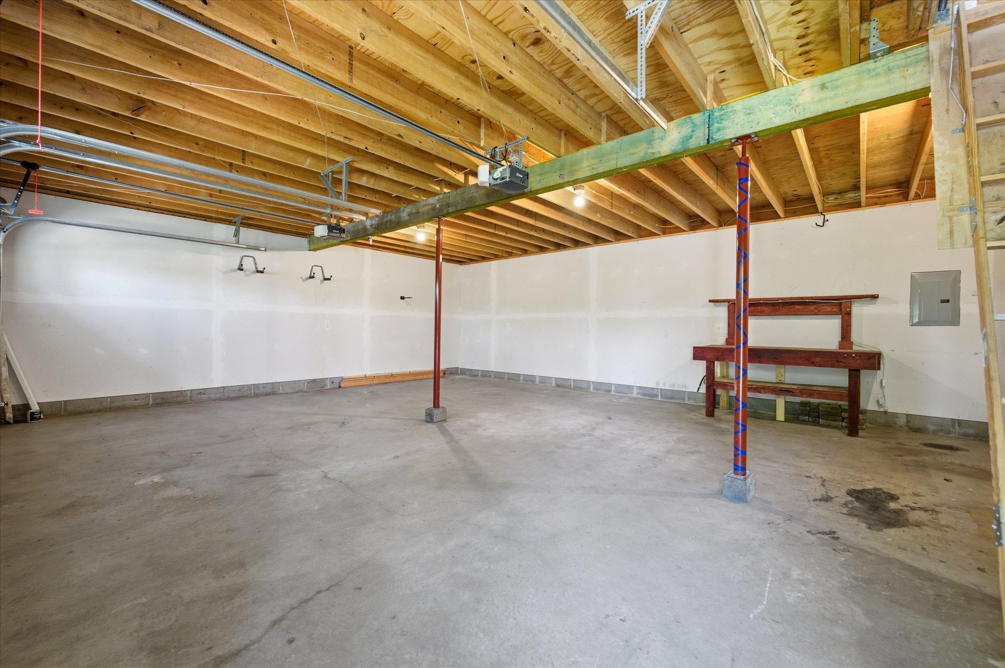 33-131 Main St [3057844]- 033.jpg