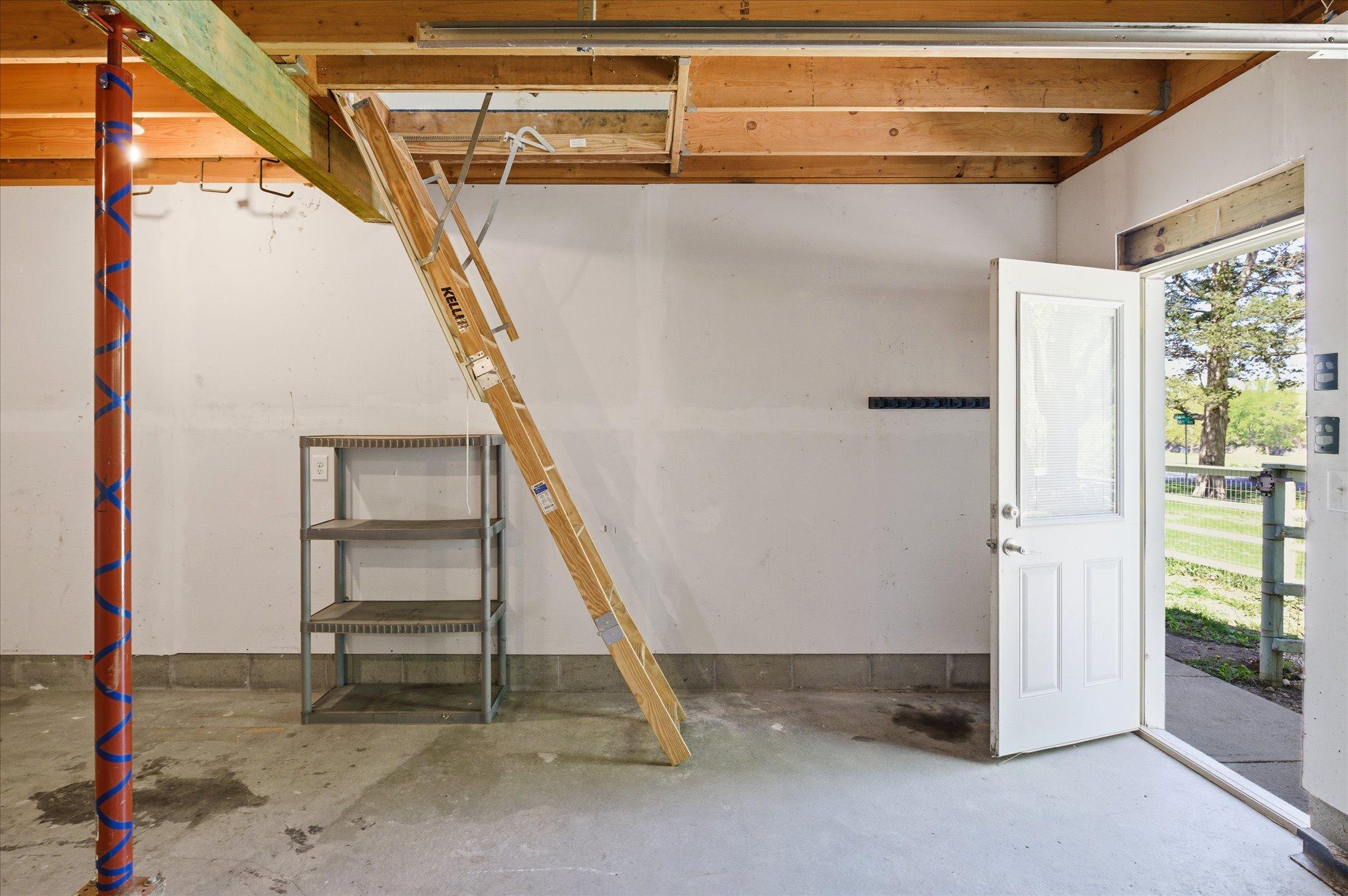 35-131 Main St [3057844]- 035.jpg