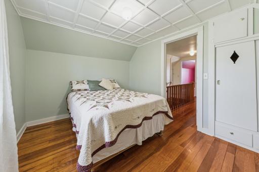 31 bedroom 4.jpg
