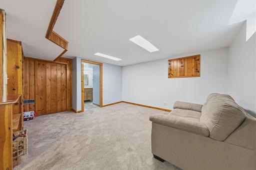 34 family room_lower.jpg