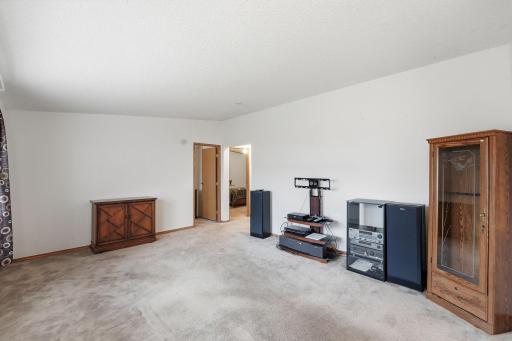 707 Summit Avenue W, Clarissa, MN 56440