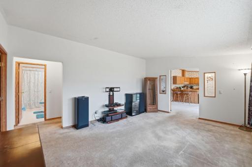 707 Summit Avenue W, Clarissa, MN 56440