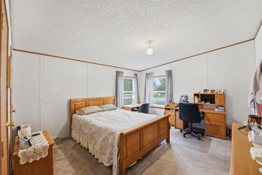 707 Summit Avenue W, Clarissa, MN 56440