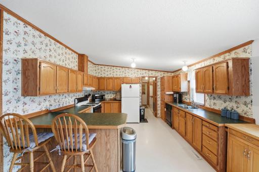 707 Summit Avenue W, Clarissa, MN 56440