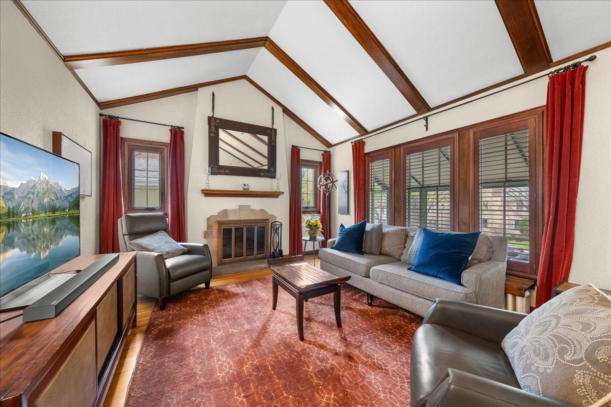 Hardwood Floors create the warmth and sophistication of a Tudor English Cottage.