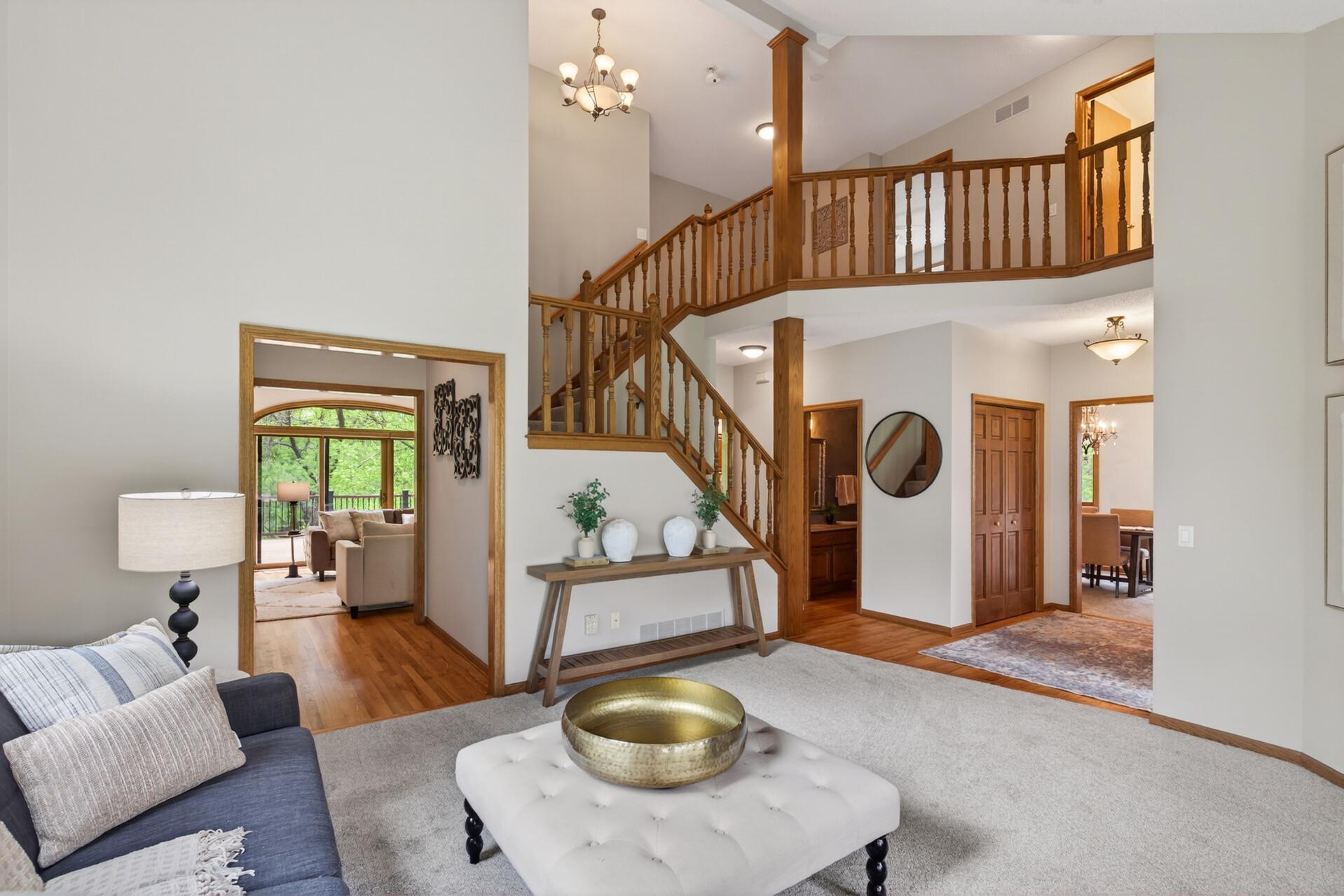 Grand staircase to the upper level bedrooms
