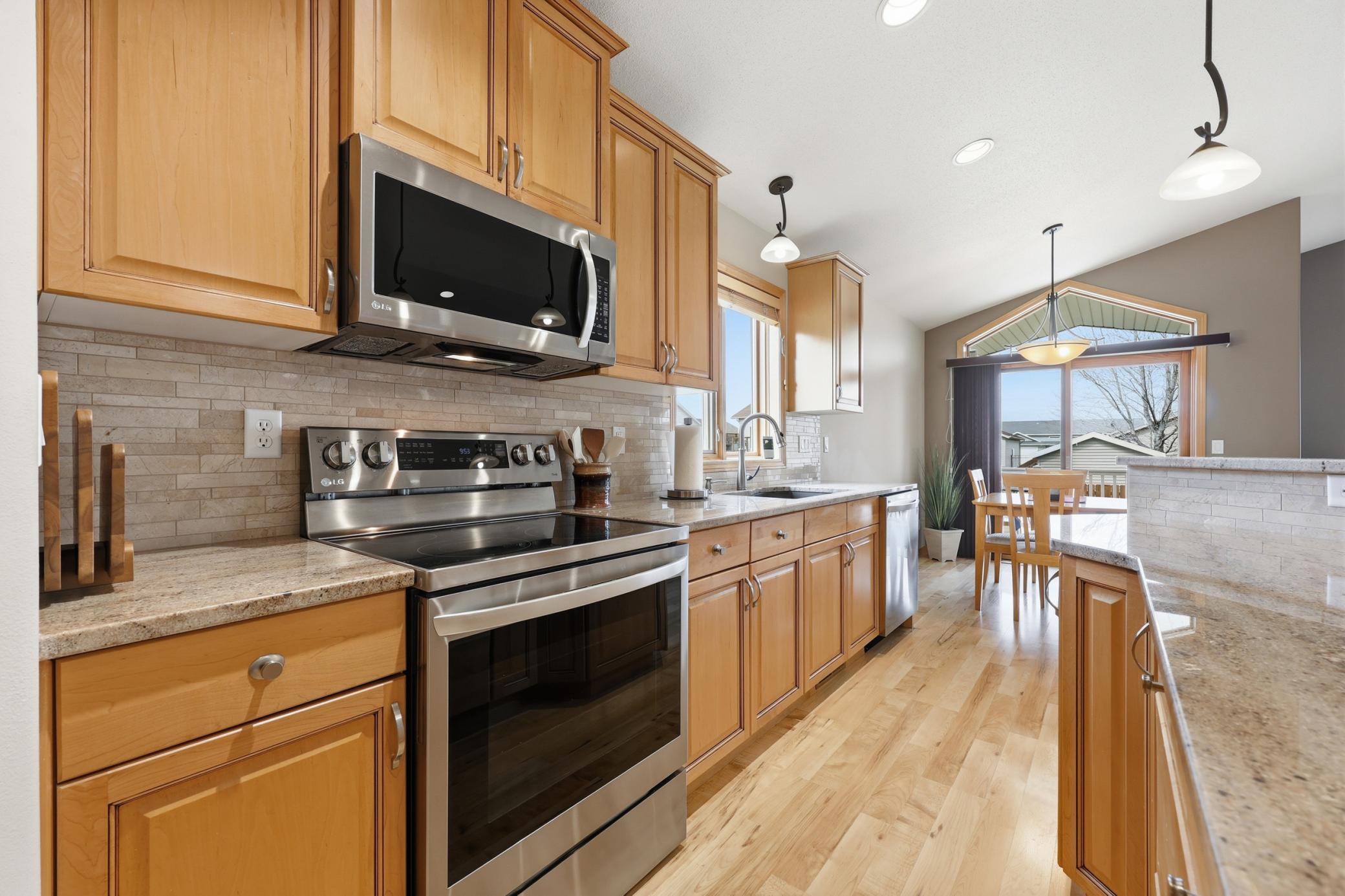 Kitchen Granite Counters Vaulted Ceilings