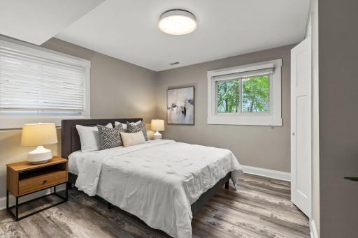 59-web-or-mls-3009 166th Ln NE-147.jpg