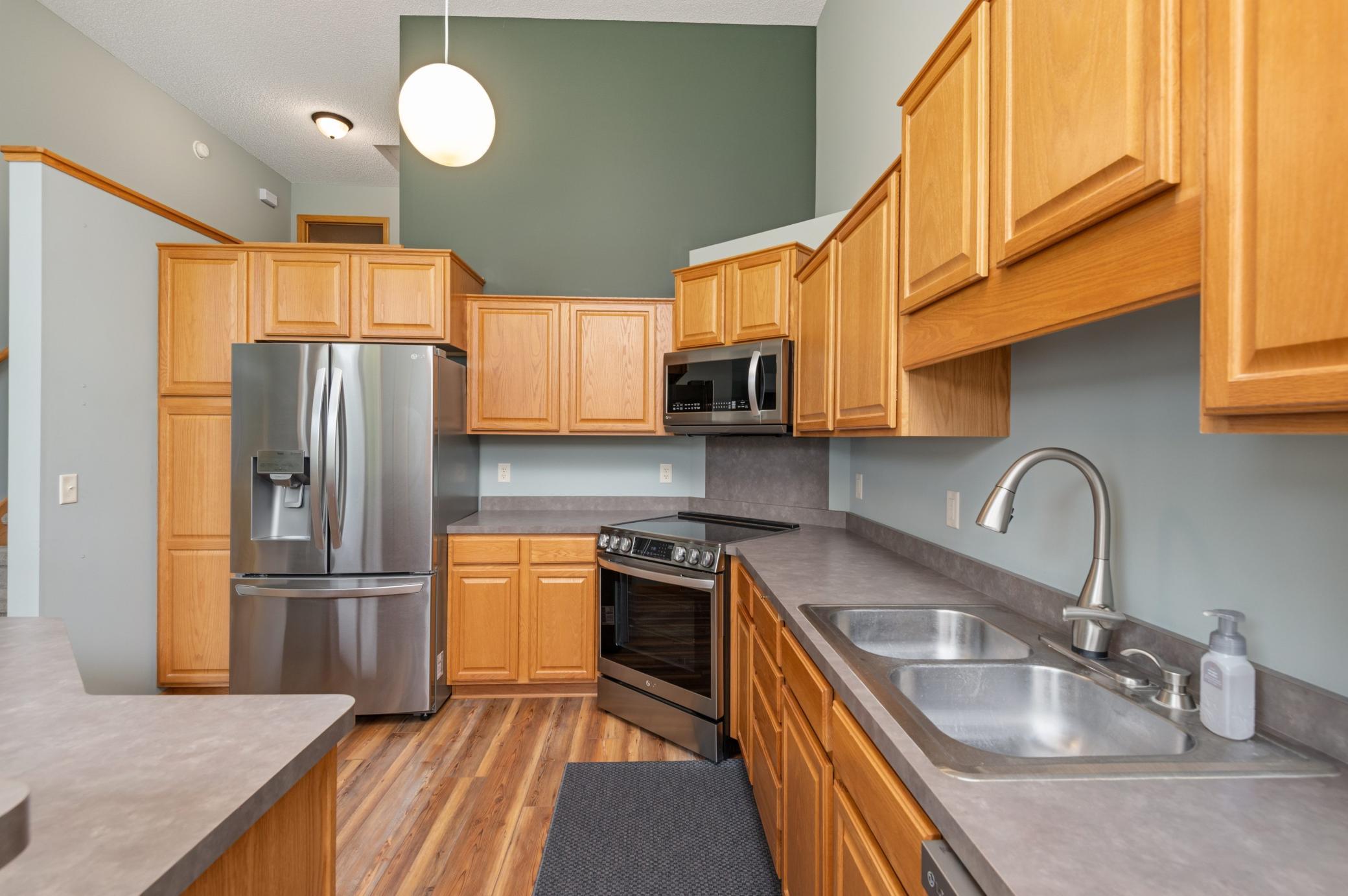 Nice working space in kitchen!