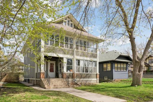 993 Wakefield Ave