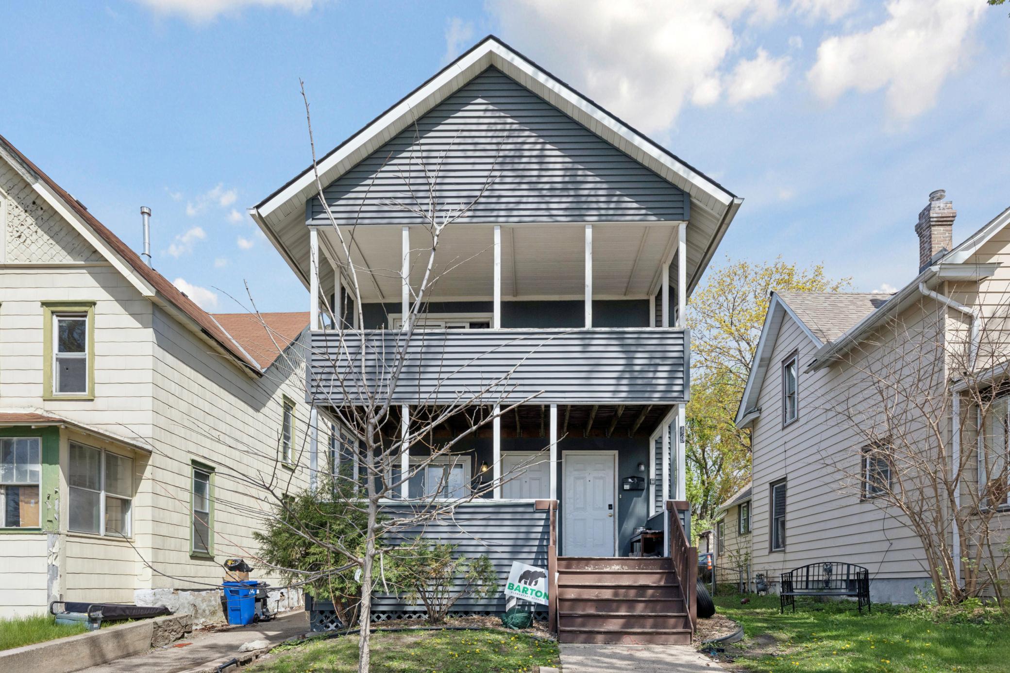 49 Manitoba Ave